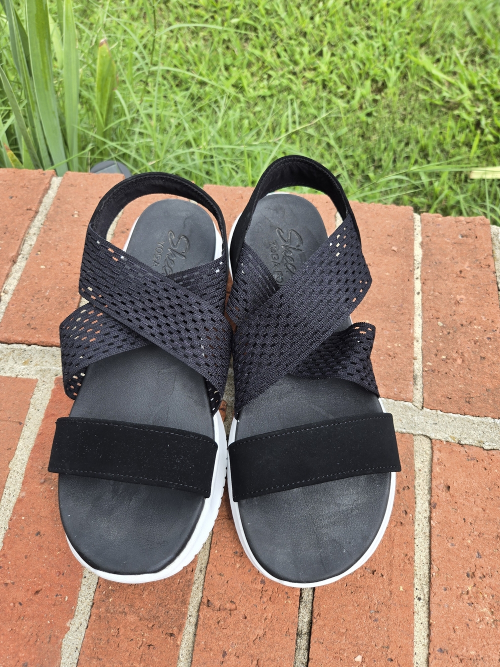 Skechers Black White Yoga Foam Platform Sandals Size 9